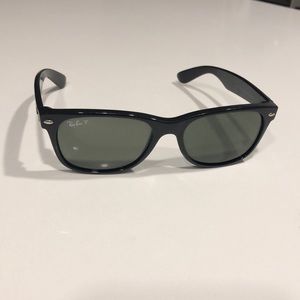 Ray Ban Wayfarer Polarized Sunglasses